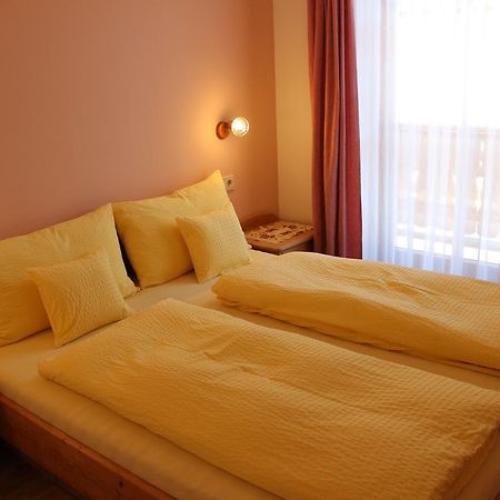 Haus Waldruhe Apartment San Candido Bagian luar foto